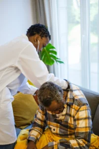 Nurse doing a home visit consultation – private duty nursing in Maryland